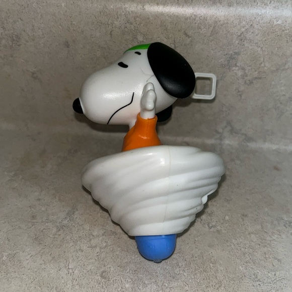 Snoopy, Peanuts Gang Windup Toy McDonald’s - Picture 1 of 5